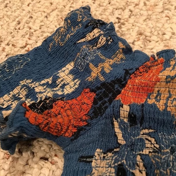 Floral crop top - Picture 2 of 2